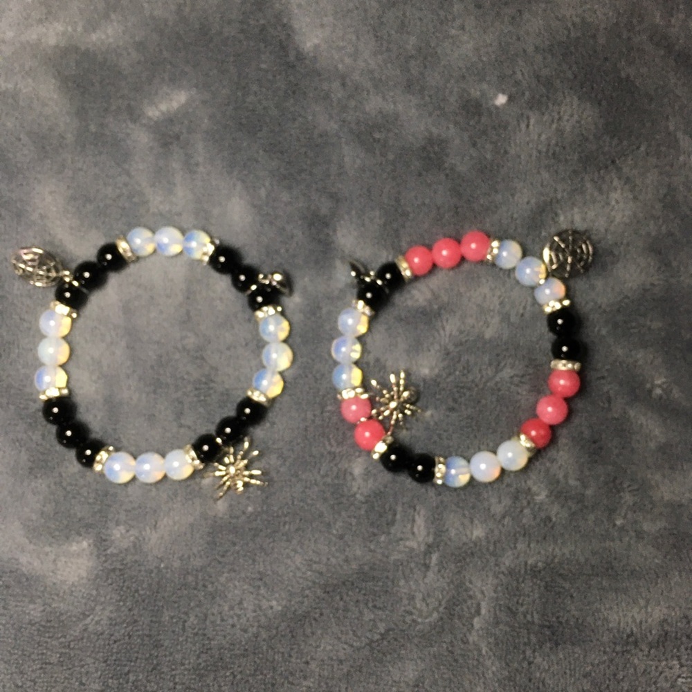 Halloween Beaded Bracelet Black/Clear/Pink w/Rhinestone Spacer 6 3/4” w/Stretch - Picture 2 of 3
